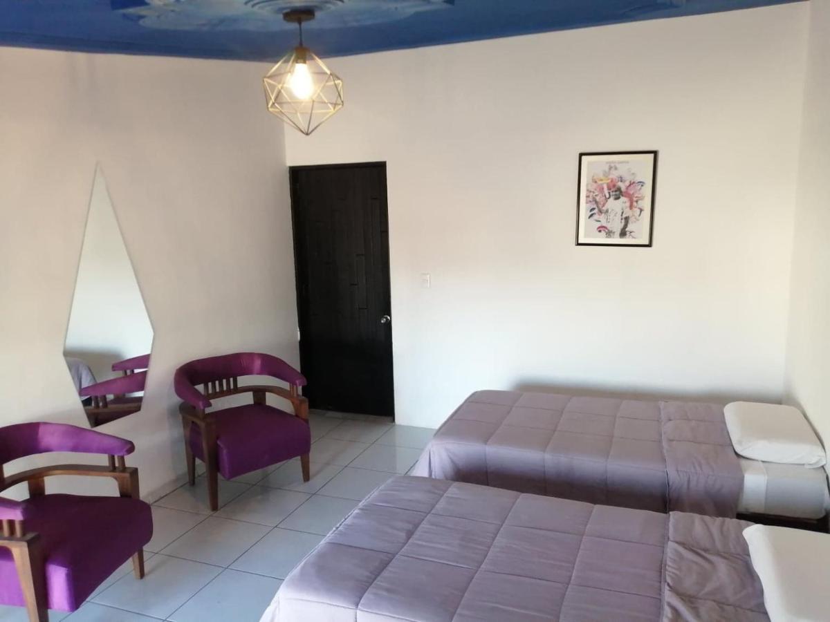 Casa Violeta Hostel Tepic Exterior photo